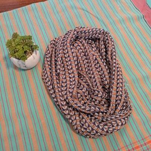 3/$12💚 Blue & Orange Infinity Scarf